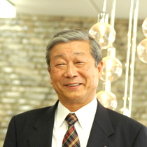 会長 安藤秀夫