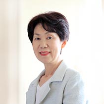 代表取締役副社長 安藤富士子